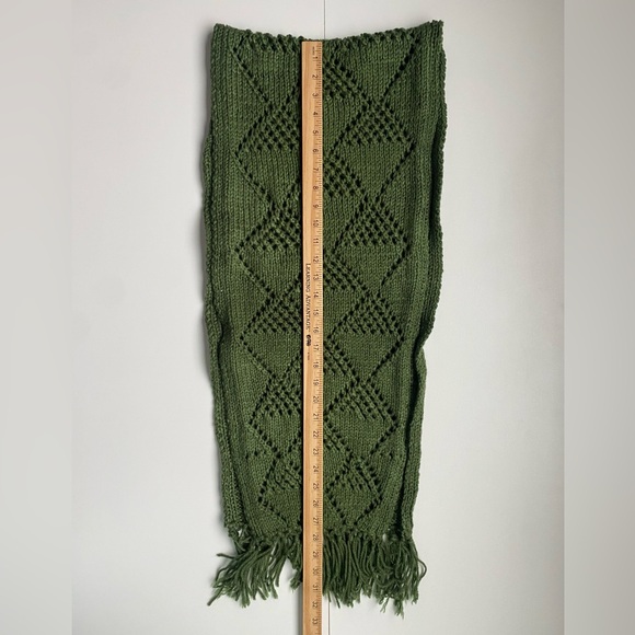 Winter Knit Green Scarf - Picture 3 of 4